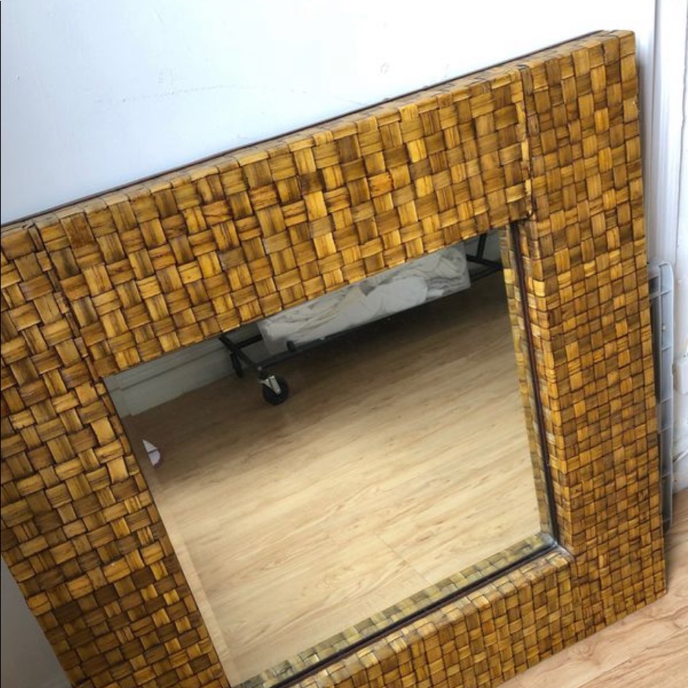 Mirror, wicker frame